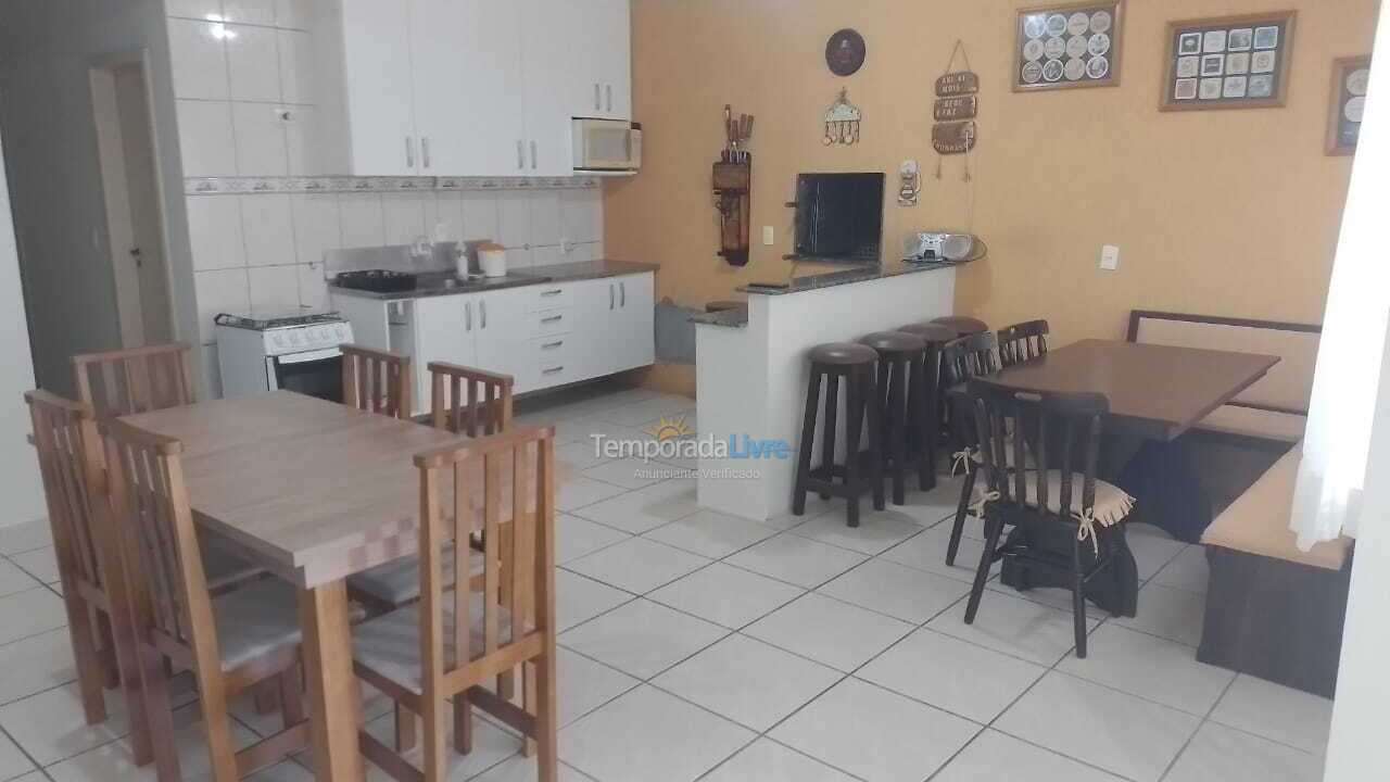 Casa para alquiler de vacaciones em Barra Velha (Centro)