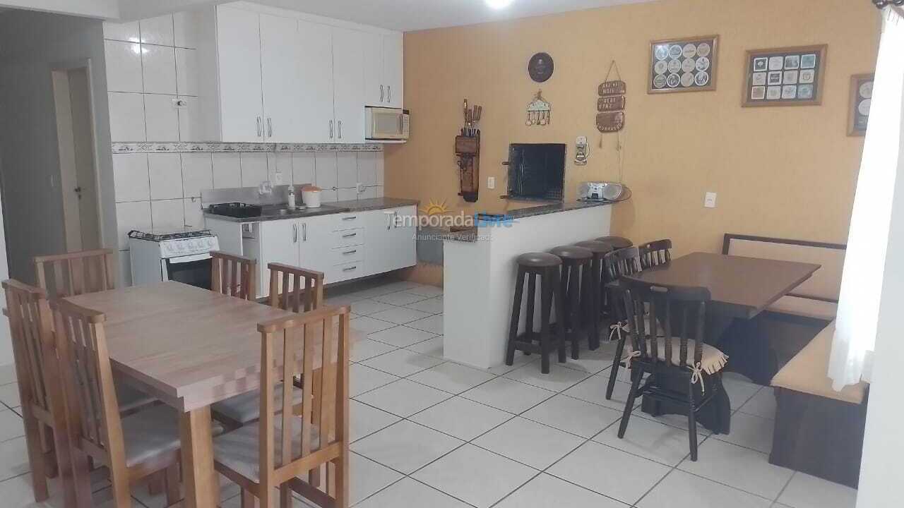 Casa para alquiler de vacaciones em Barra Velha (Centro)