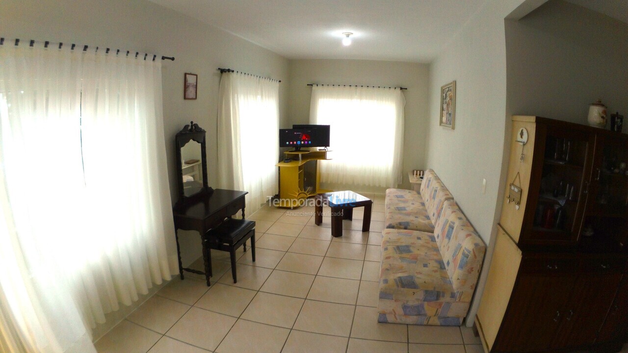 Casa para alquiler de vacaciones em Barra Velha (Centro)