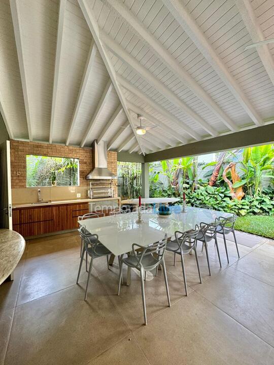 House for vacation rental in São Sebastião (Praia da Baleia)