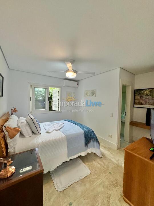 House for vacation rental in São Sebastião (Praia da Baleia)