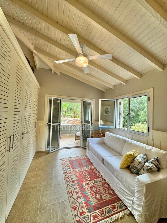 House for vacation rental in São Sebastião (Praia da Baleia)