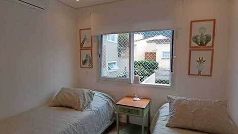 House in condominium on beach avenue available January