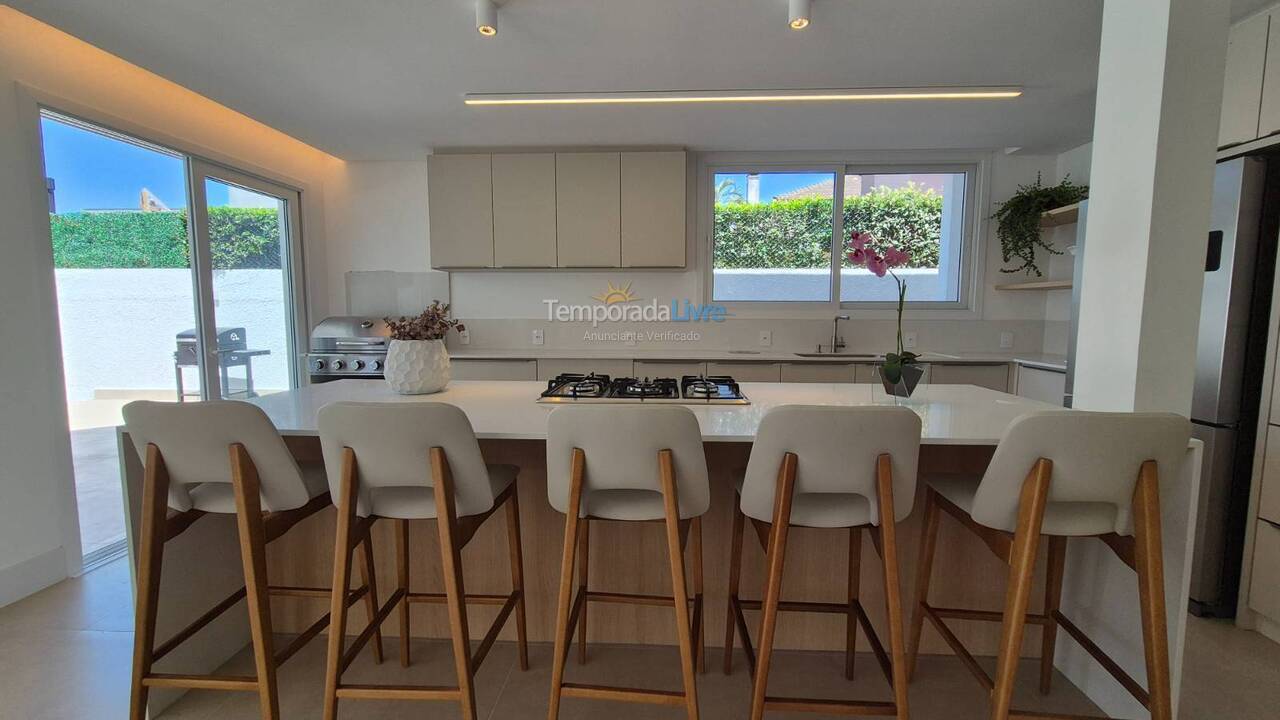 Casa para alquiler de vacaciones em Florianopolis (Jurerê Internacional)