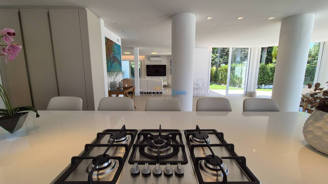 Casa para alquiler de vacaciones em Florianopolis (Jurerê Internacional)