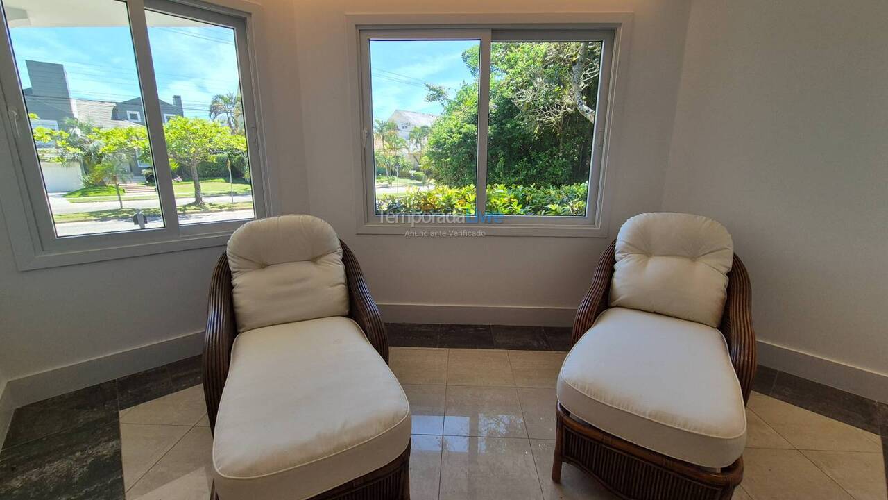 Casa para alquiler de vacaciones em Florianopolis (Jurerê Internacional)