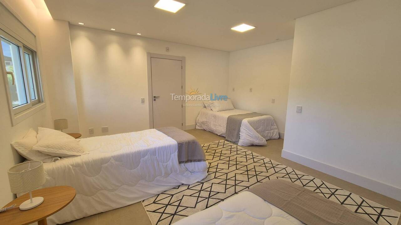 Casa para alquiler de vacaciones em Florianopolis (Jurerê Internacional)