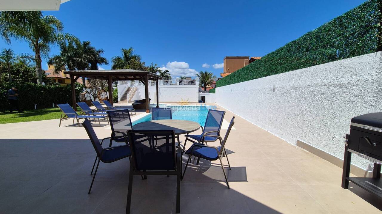 Casa para alquiler de vacaciones em Florianopolis (Jurerê Internacional)