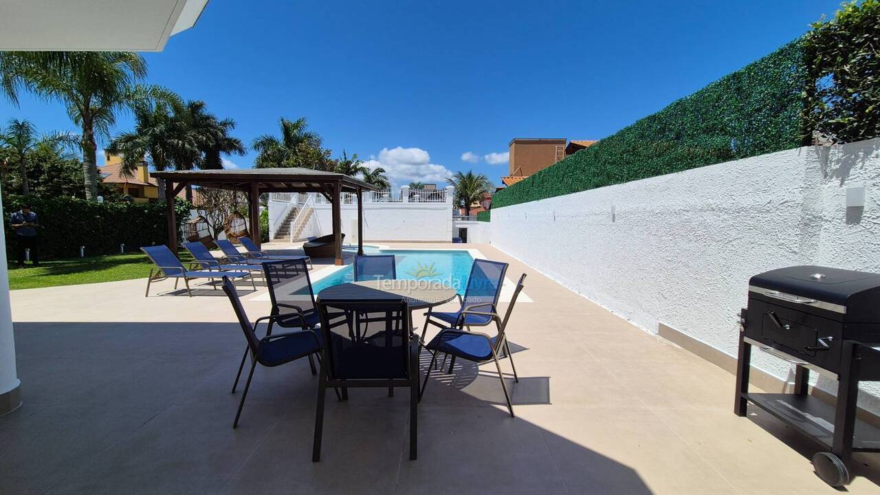 Casa para alquiler de vacaciones em Florianopolis (Jurerê Internacional)