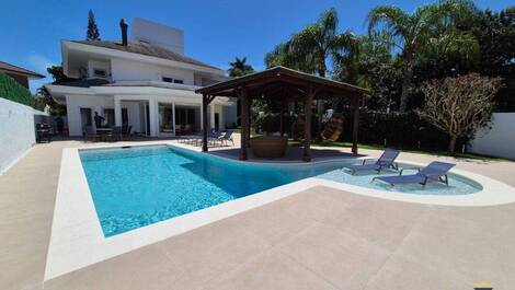 House for rent in Florianopolis - Jurerê Internacional