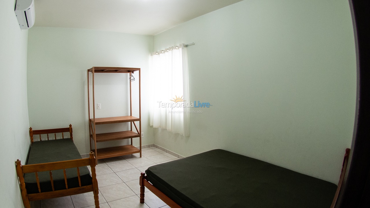 Apartment for vacation rental in Itapoá (Balneário Cambiju)