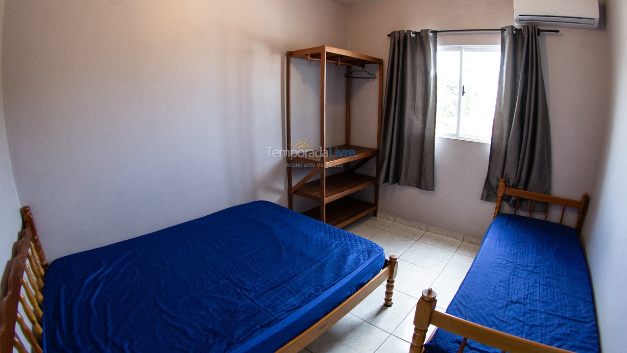 Apartment for vacation rental in Itapoá (Balneário Cambiju)