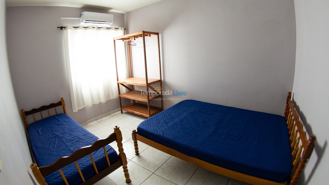 Apartment for vacation rental in Itapoá (Balneário Cambiju)