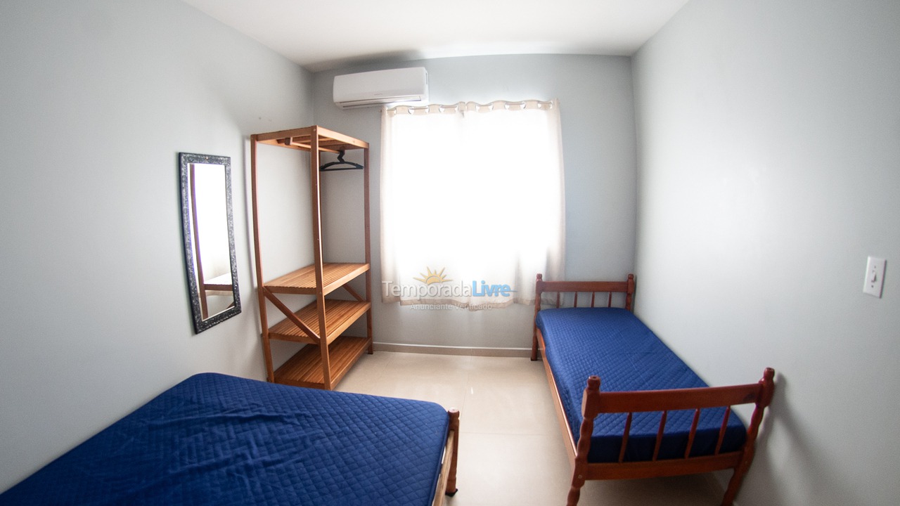 Apartment for vacation rental in Itapoá (Balneário Cambiju)