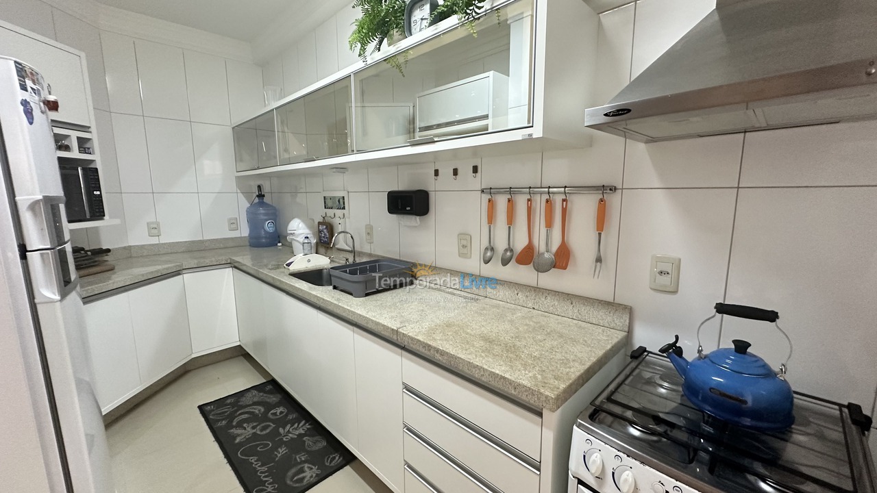 Apartment for vacation rental in Itapema (Meia Praia)