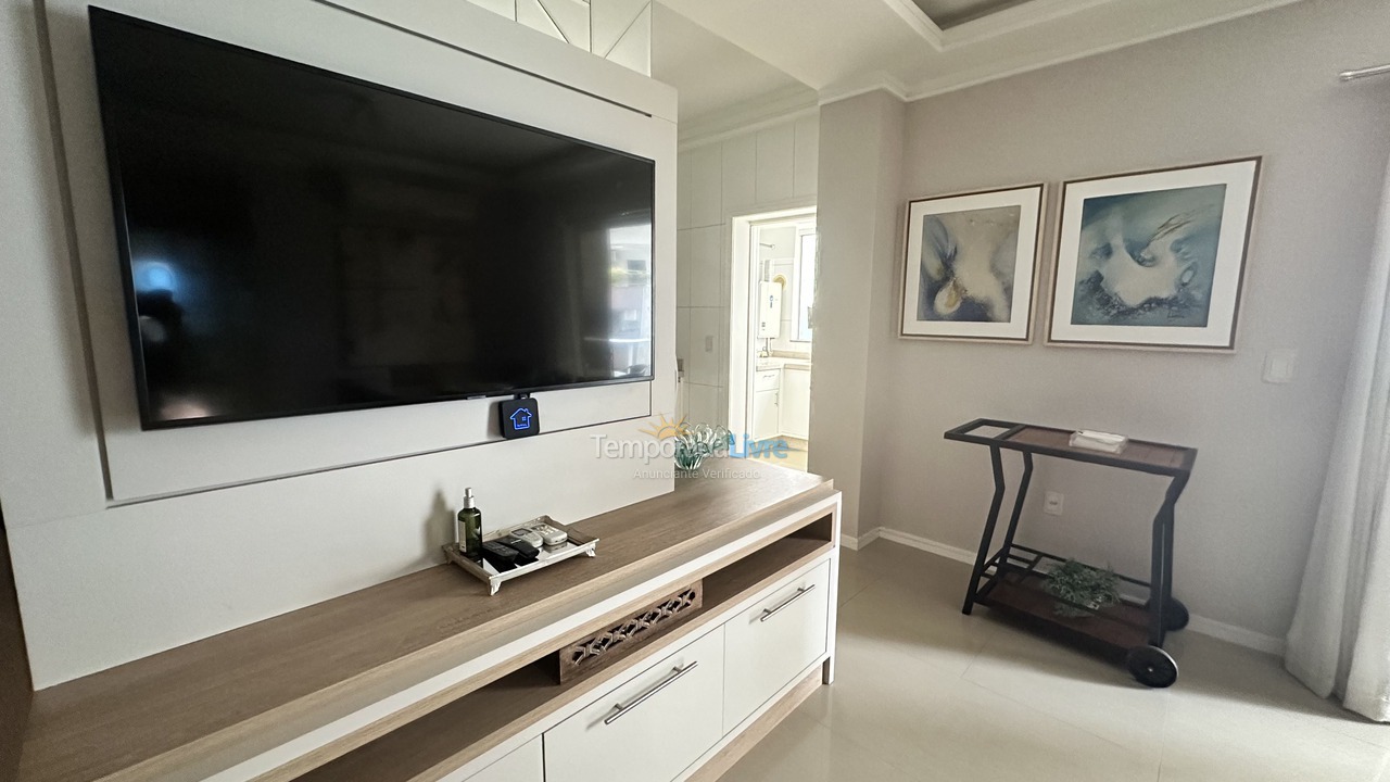 Apartment for vacation rental in Itapema (Meia Praia)