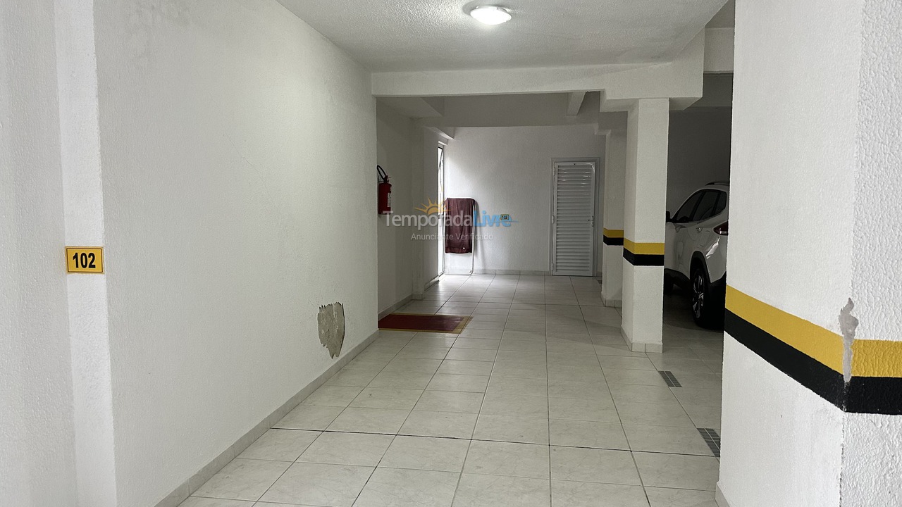 Apartment for vacation rental in Itapema (Meia Praia)