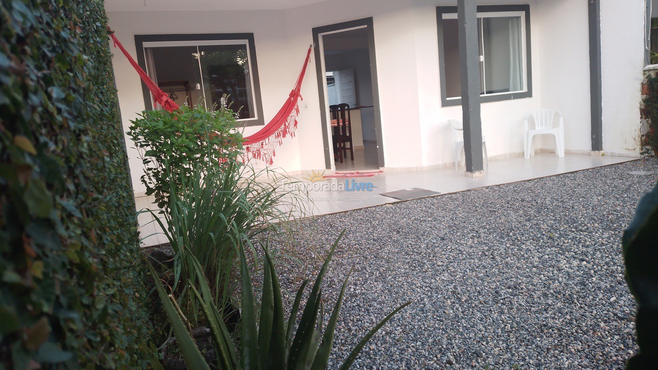 Casa para aluguel de temporada em Itapoá (Itapoá)