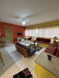 Alquilo apartamento por temporada playa Guarujá enseada