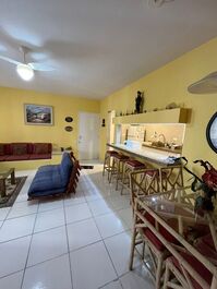 Alquilo apartamento por temporada playa Guarujá enseada