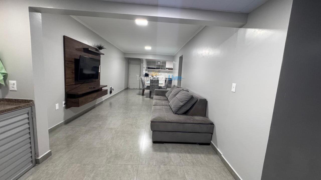 Apartment for vacation rental in Itapema (Meia Praia)