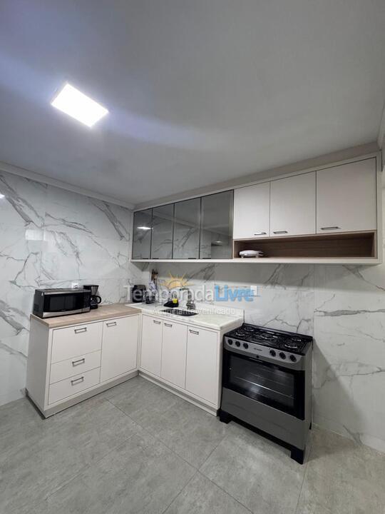 Apartment for vacation rental in Itapema (Meia Praia)