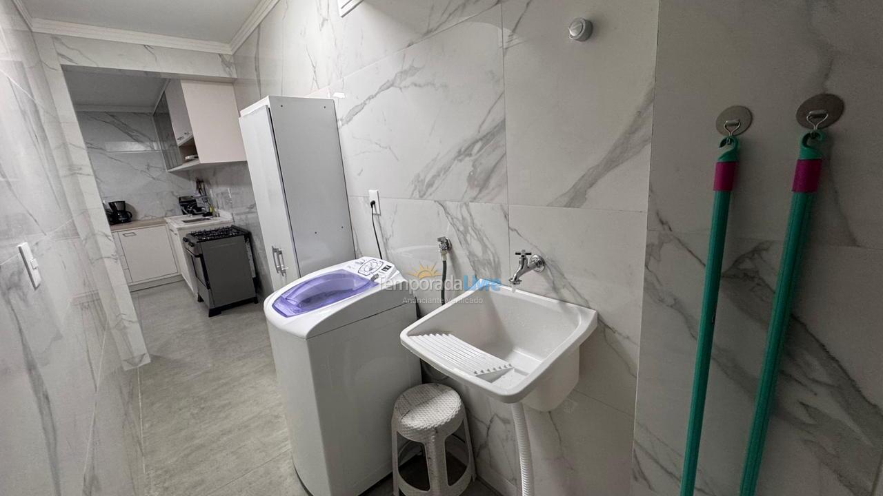 Apartment for vacation rental in Itapema (Meia Praia)