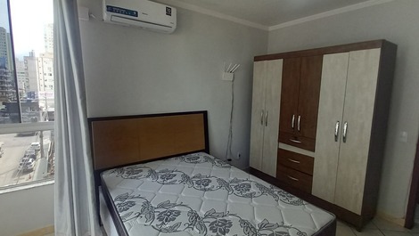 APARTAMENTO DE 2 DORMITORIOS RUA 261 MEIA PRAIA A 40M DEL MAR - ITAPEMA