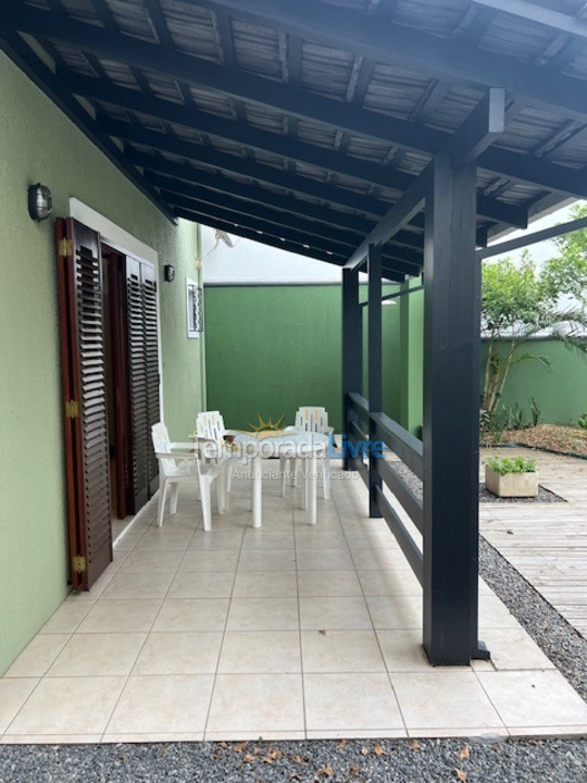 Casa para alquiler de vacaciones em São Francisco do Sul (Enseada)