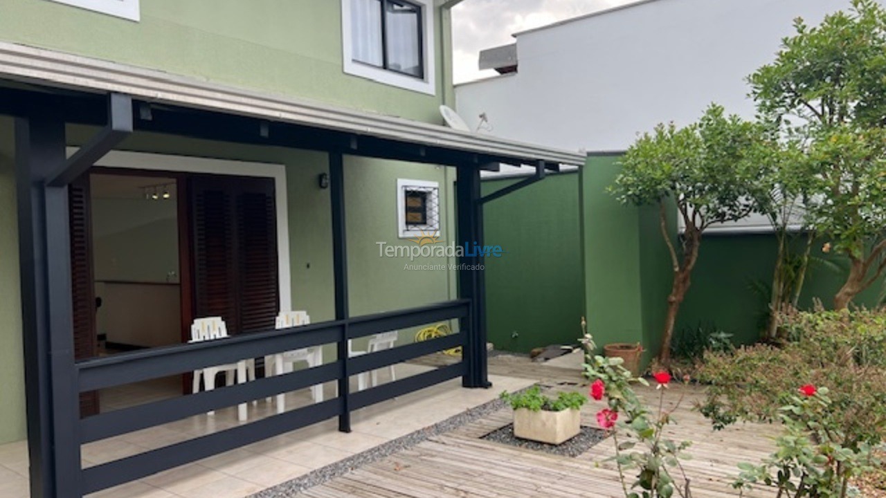 Casa para alquiler de vacaciones em São Francisco do Sul (Enseada)