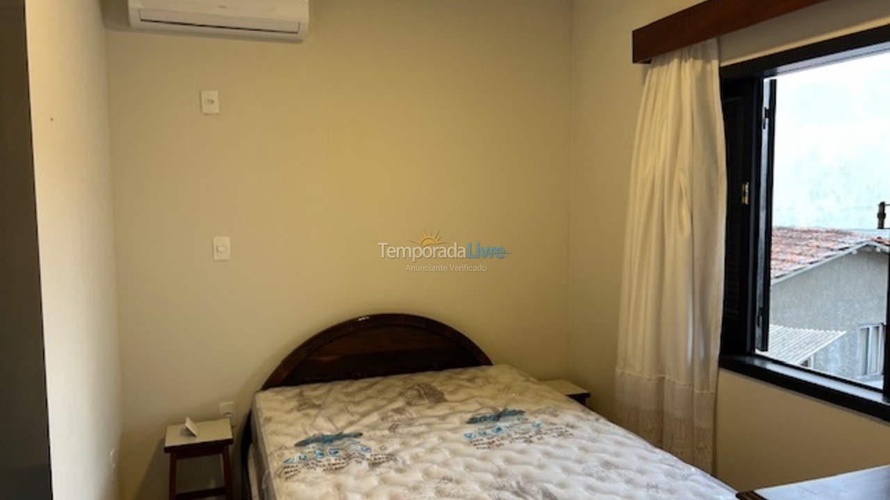 Casa para alquiler de vacaciones em São Francisco do Sul (Enseada)