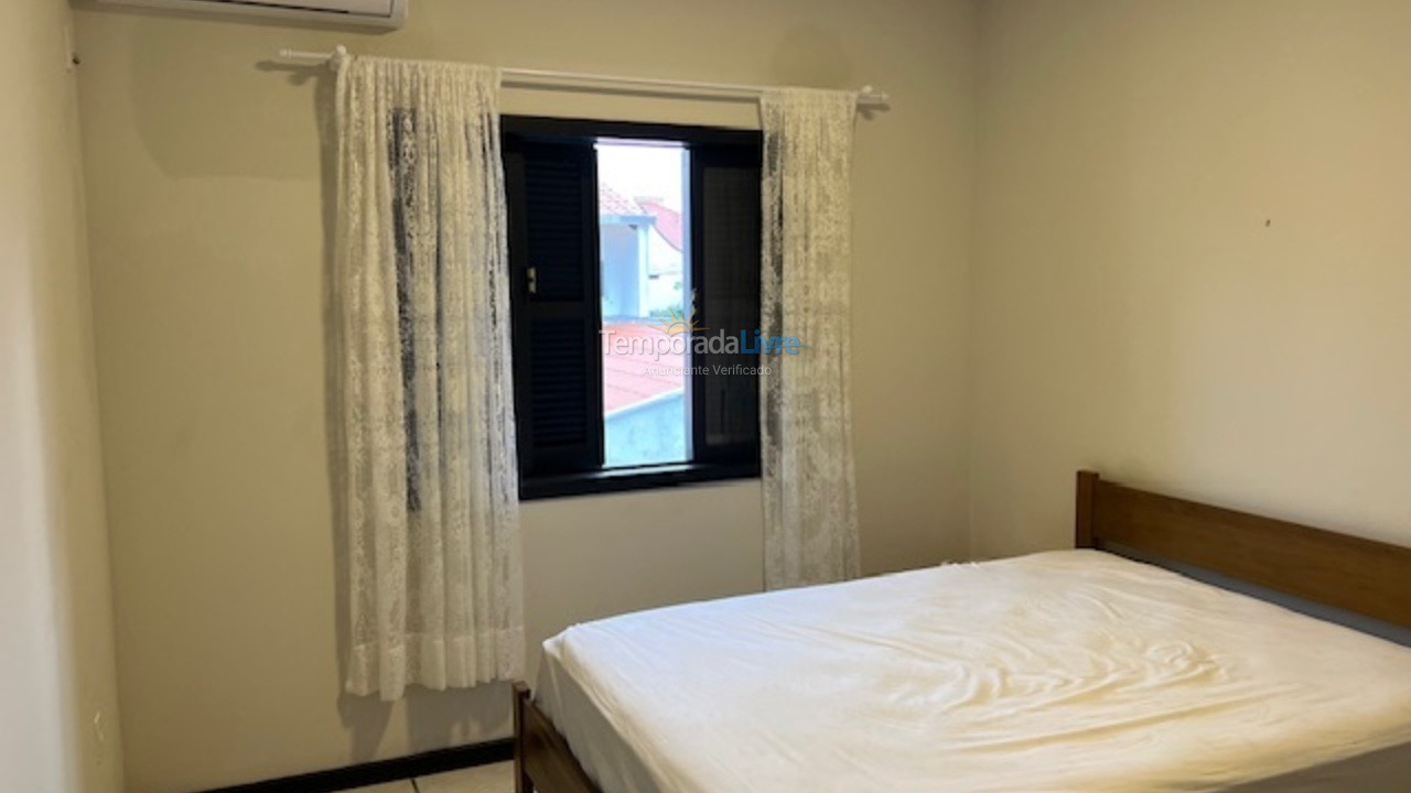 Casa para alquiler de vacaciones em São Francisco do Sul (Enseada)