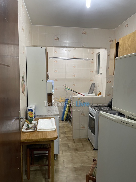 Apartamento para aluguel de temporada em Itapema (Meia Praia)