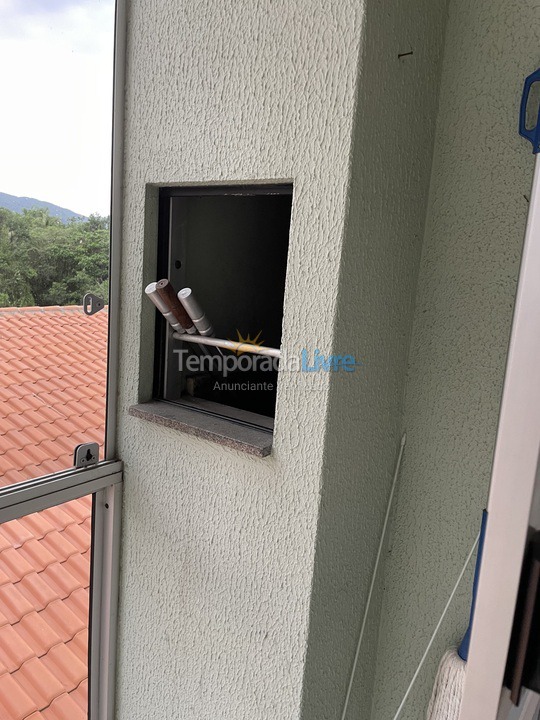 Apartamento para aluguel de temporada em Itapema (Meia Praia)