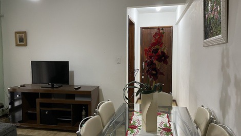 APARTAMENTO 2 DORMITÓRIOS FRENTE A AV (47)996087741 whats