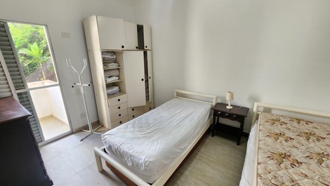 Pitangueiras 2 habitaciones a 50 m del mar cerca de Sobre As Ondas, 1 plaza