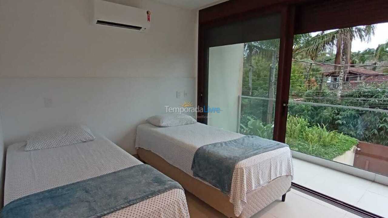 Casa para alquiler de vacaciones em São Sebastião (Barra do Sahy)