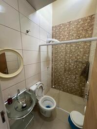 Lindo geminado 1 suite e 1 quarto com AC, WI-FI, churrasqueira