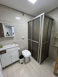 Ótimo apto frente mar, 1 quarto com AC, WI-FI, churrasqueira