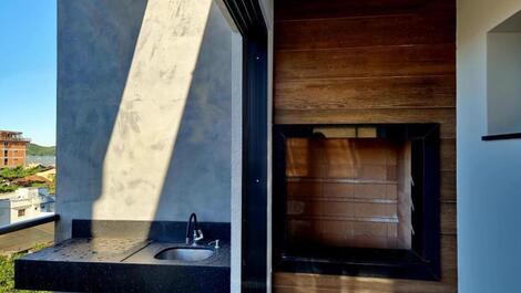 High standard penthouse 150 meters from the sea