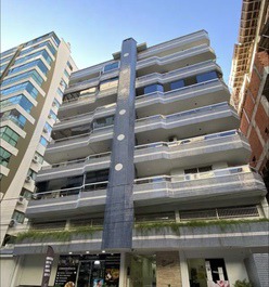 Apartment in Meia Praia with 3 bedrooms