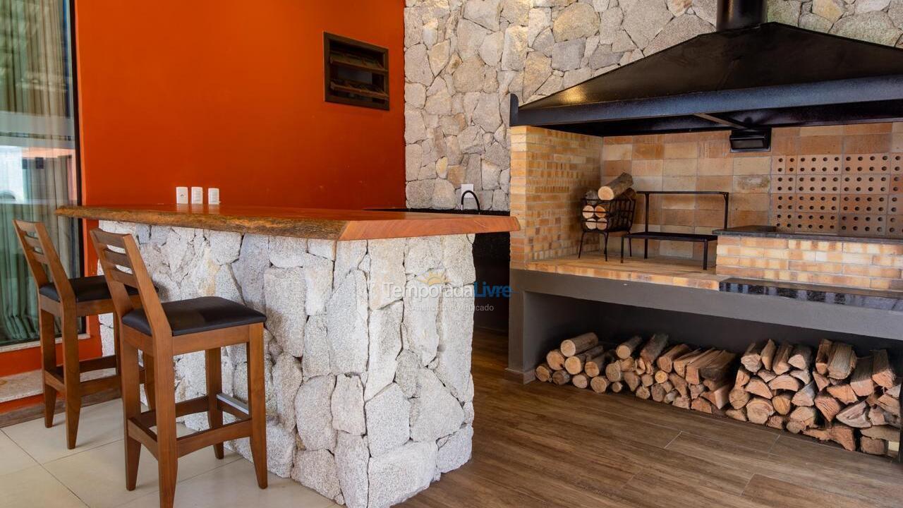 Casa para aluguel de temporada em Bombinhas (Mariscal)