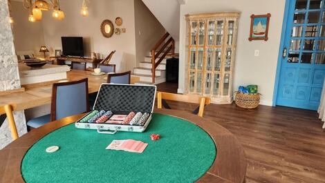 CASA ALTO PADRÃO, 3 DORMITÓRIOS EM MARISCAL