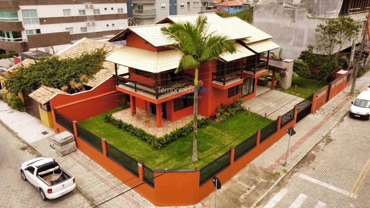 Casa para aluguel de temporada em Bombinhas (Mariscal)