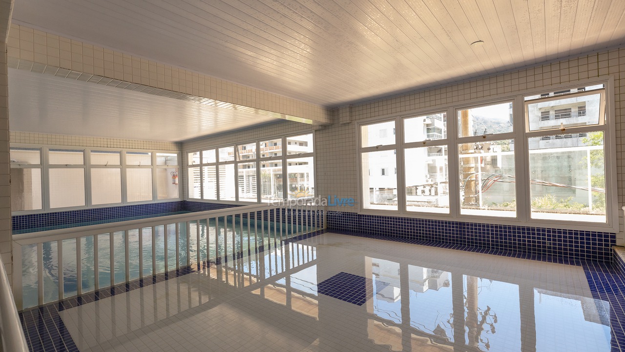 Apartamento para aluguel de temporada em Ubatuba (Praia das Toninhas)