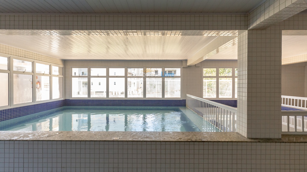 Apartamento para aluguel de temporada em Ubatuba (Praia das Toninhas)