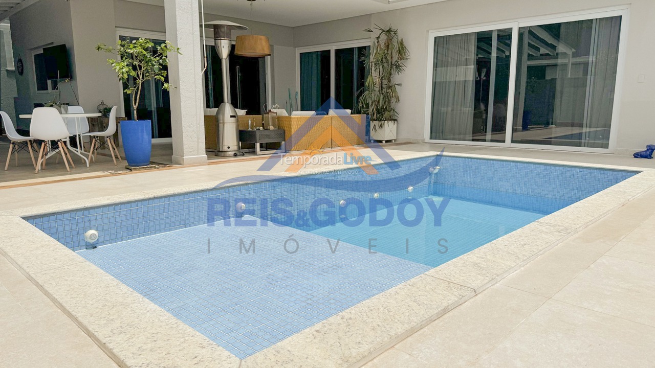 Casa para aluguel de temporada em Florianopolis (Canasvieiras)