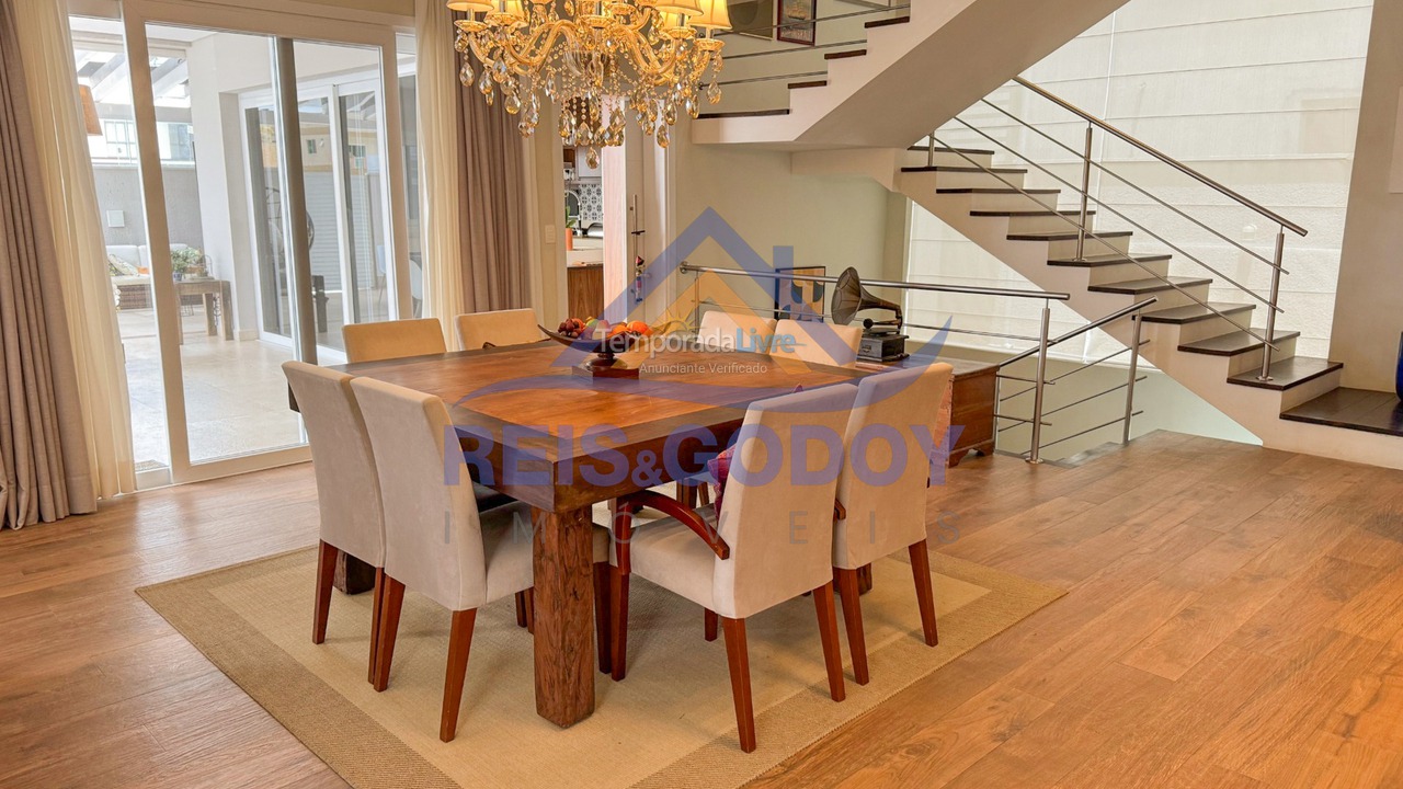 Casa para aluguel de temporada em Florianopolis (Canasvieiras)