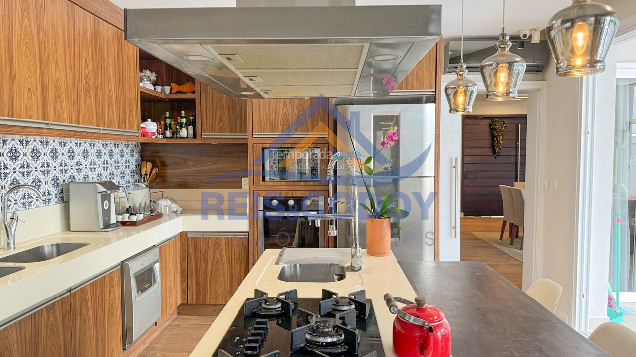 Casa para aluguel de temporada em Florianopolis (Canasvieiras)