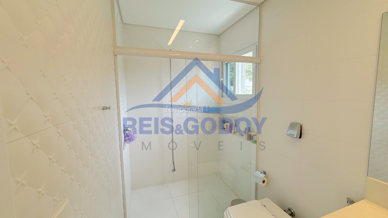 Casa para aluguel de temporada em Florianopolis (Canasvieiras)